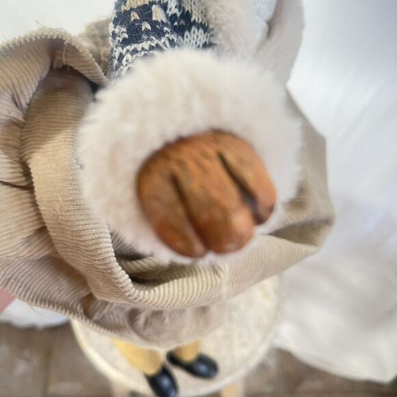 Rare Vintage Female Dog Shelf Sitter Unique Collectible Snowflake Sweater ❄️ - Picture 6 of 7